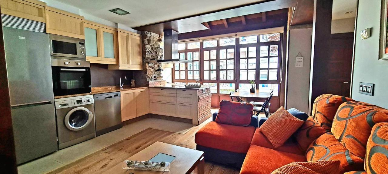 Apartamento Del S XVI En El Casco Historico De Luanco Exteriér fotografie